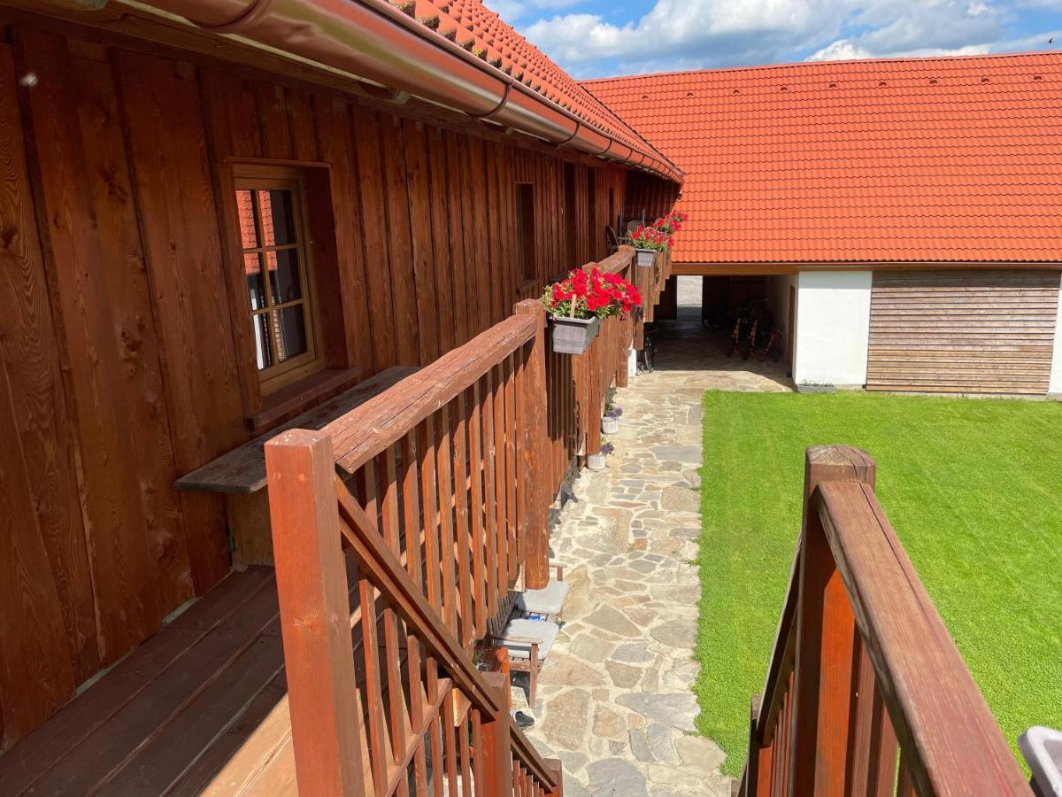 Farma Nahlov Apartment Frymburk Bagian luar foto